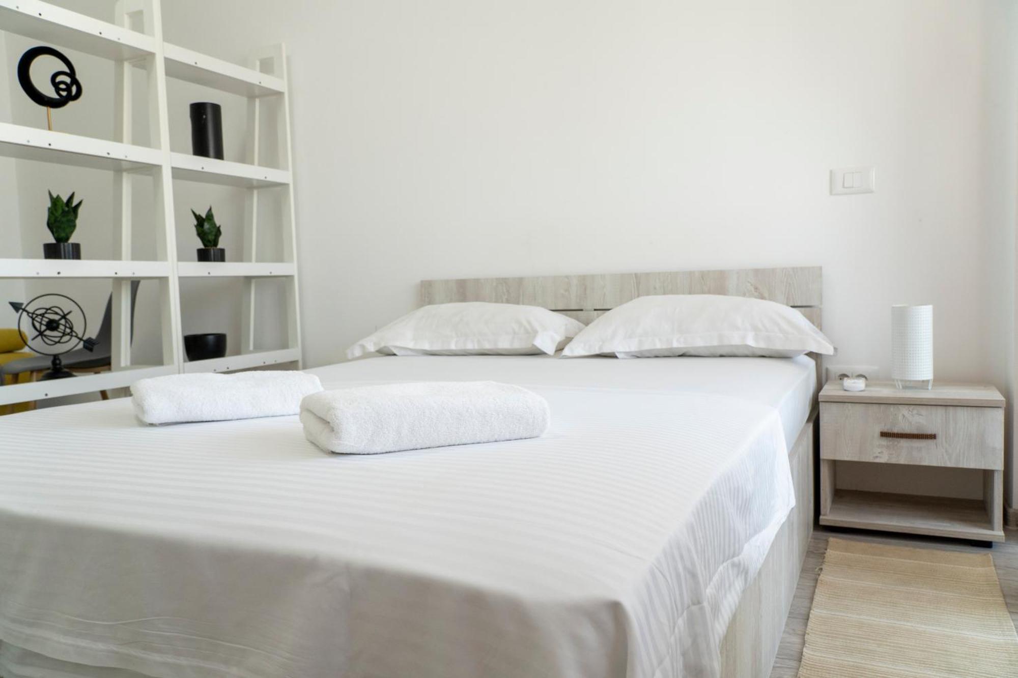 Center Apartment Palas Mall View Iasi Exteriör bild